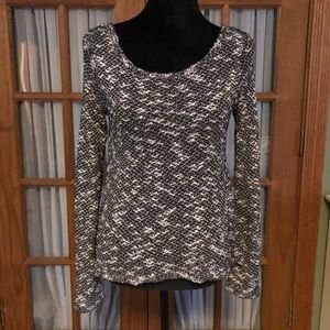Black/White Criss Cross Back Sweater